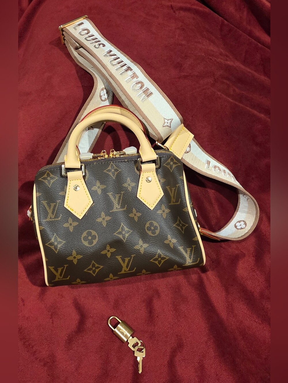 Louis Vuitton NanoSpeedy Bandoulière handbag